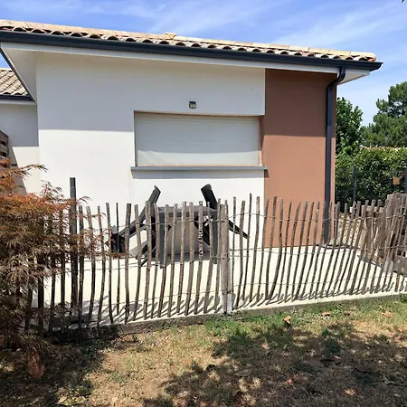 Confort Au Coeur Des Graves Apartmán *